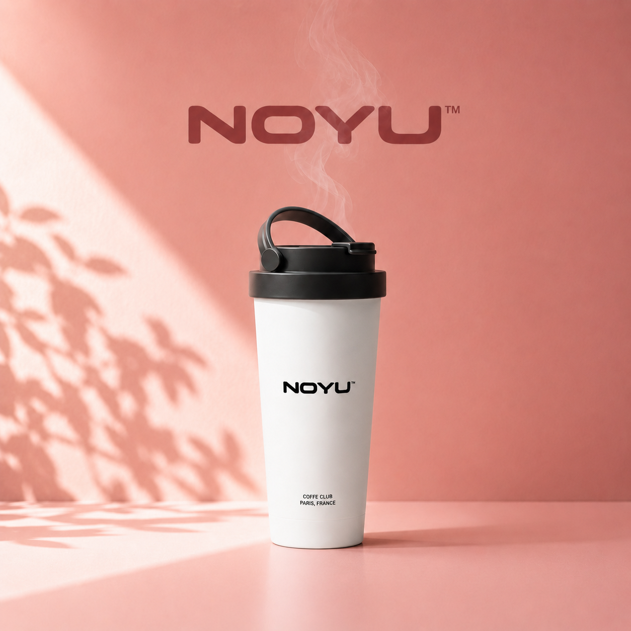 Travel mug 15oz NOYU avec café latte chaud — aesthetic insulated coffee mug à emporter